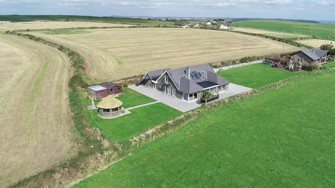 Ocean View,Kinsale, Hosted By Exquisite Holiday Homes, Sleeps 22 エクステリア 写真