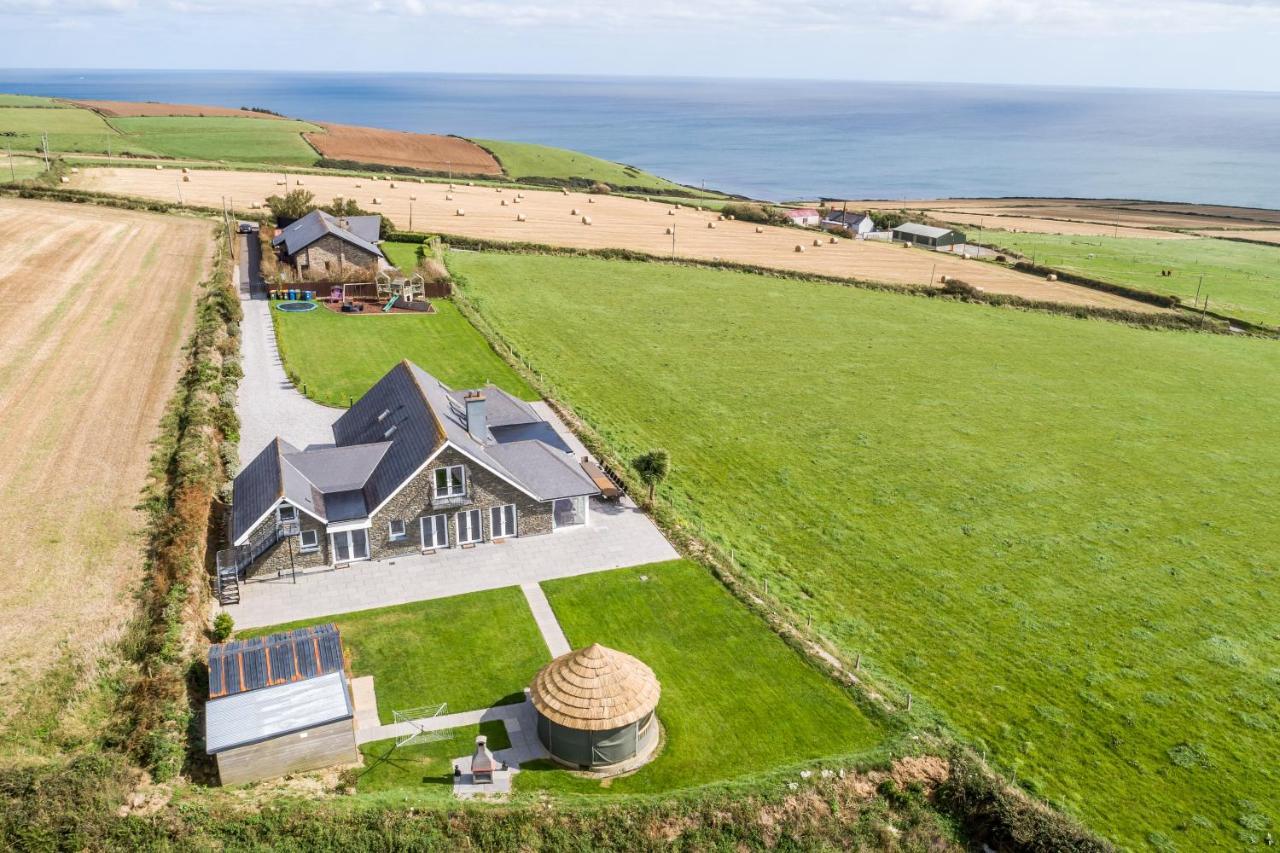 Ocean View,Kinsale, Hosted By Exquisite Holiday Homes, Sleeps 22 エクステリア 写真